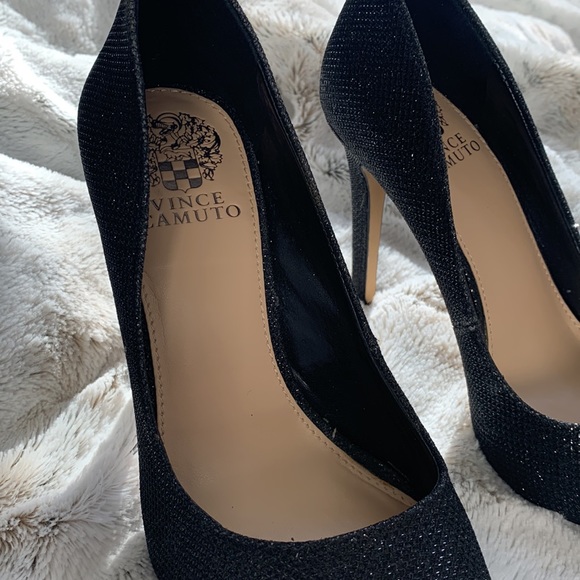 Reduced $ NEW Vince Black Toe Pumps - Picture 2 of 9